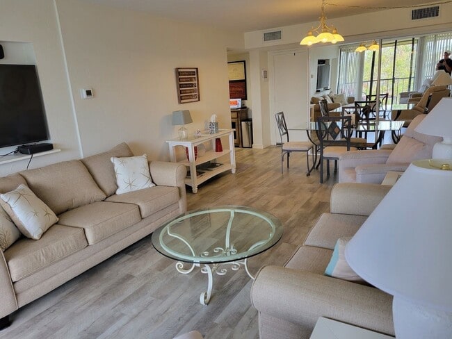 Photo - 618 Bird Bay Dr S Unit 307