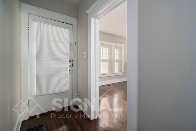 Photo - 1738 Damon St