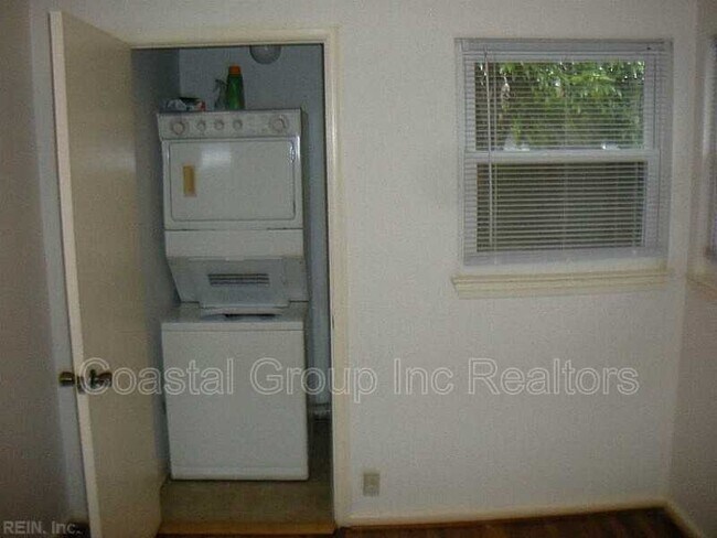 Photo - 5605 Westbury Rd