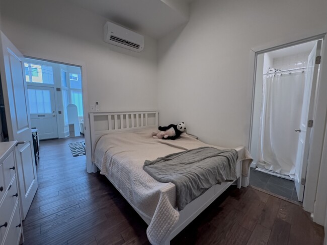 Photo - 1832-34 Callowhill St