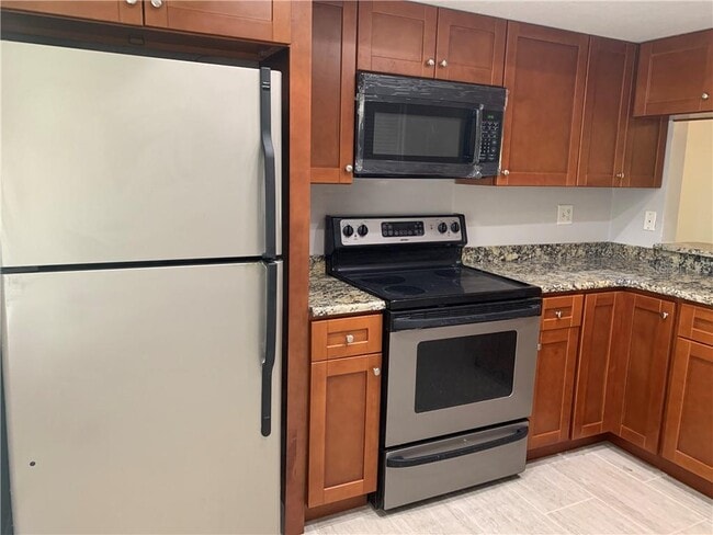 Photo - 208 Palmetto Ct Unit 208
