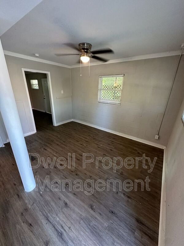 Photo - 124 Wood St