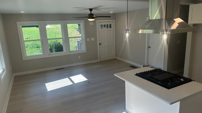 Photo - 2071 W Flat Shoals Ter