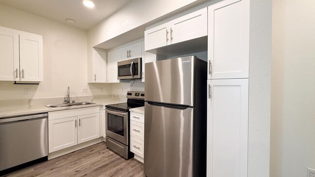 Photo - Ridgeway Apartments