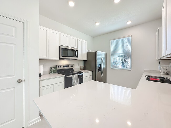 Photo - 53 Palmones St