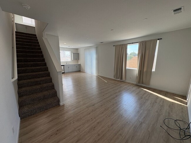 Photo - 1011 W Payson Ave