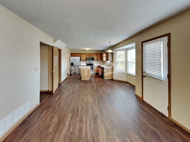 Photo - 7080 Winchester Crossing Blvd