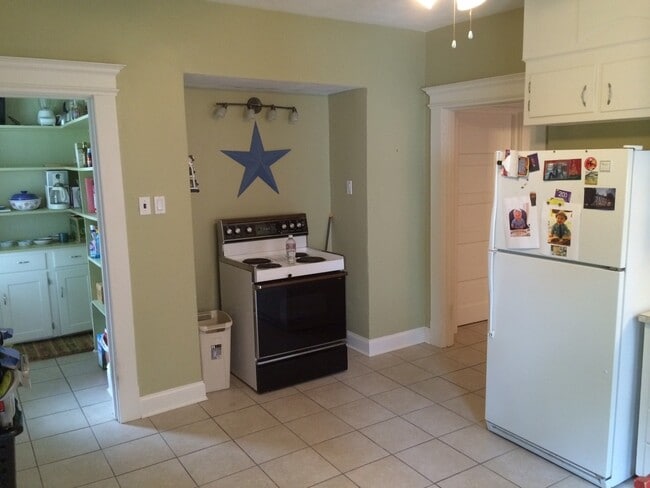 Photo - 173/175 Whitman Ave Unidad FL 1