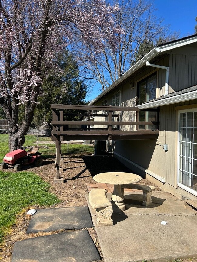 Photo - 2883 W Griffin Creek Rd Unit 2887 W Griffin Creek Road