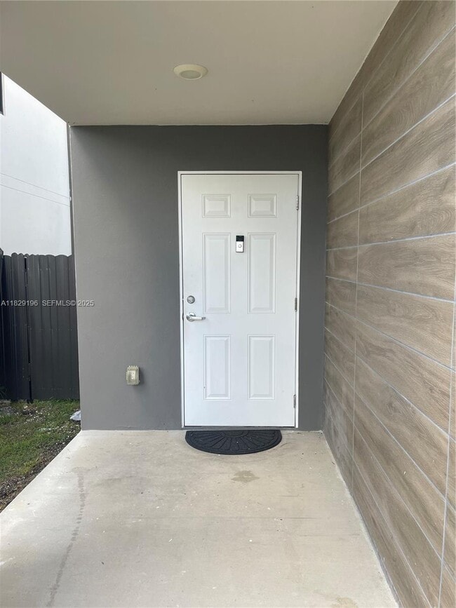 Photo - 254 NW 11th Ct