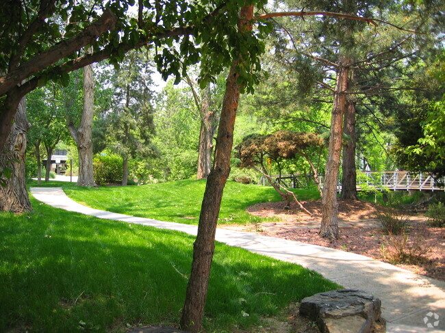 Building Photo - 2859 Shadow Creek Dr Unit #305 Rental