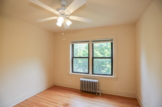 Photo - 2958 N Seeley Ave Unit 3