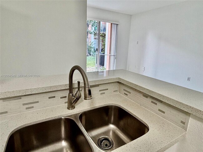 Photo - 7130 NW 177th St Unit 105-8