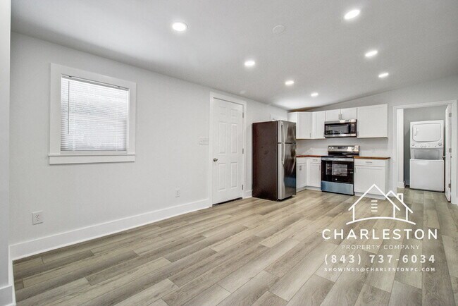 Photo - 816 E Estates Blvd Unidad B