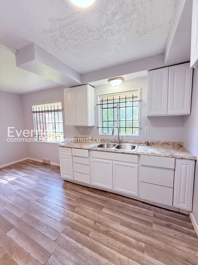 15378 Meyers Rd