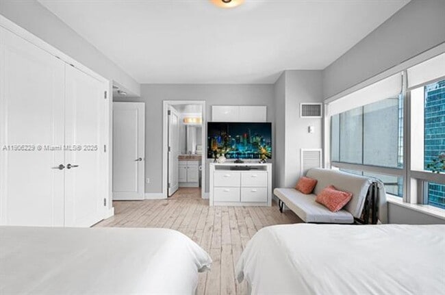 Photo - 1435 Brickell Ave Unit 1435 Brickell Ave 3401