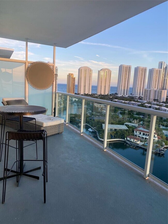 Photo - 400 Sunny Isles Blvd Unidad 2007