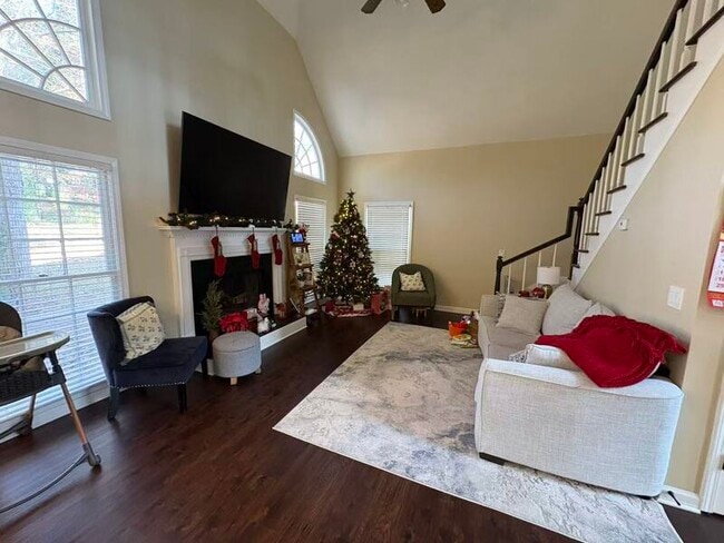 Photo - 553 Mountain Oaks Pkwy