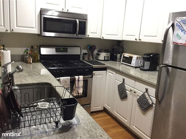 Photo - 330 Saint Paul St