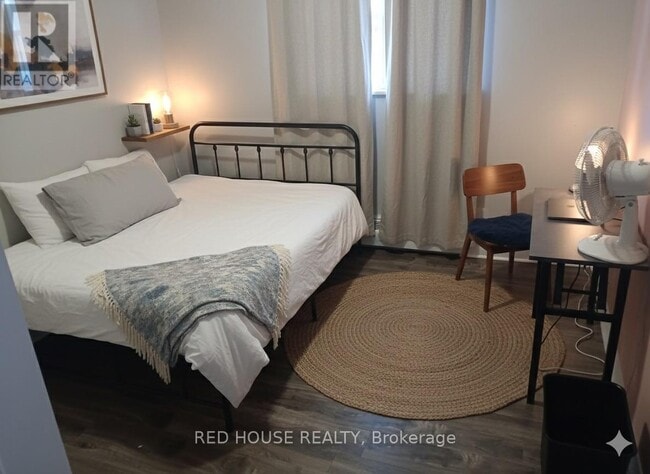 Photo - 3555 Derry Rd E Unité 801