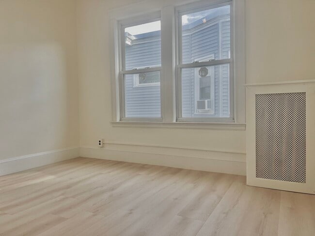 Photo - 5 Magnus Ave Unit 3