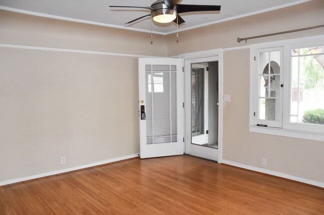 Photo - Palm (817-819) Unit Palm (817) - West