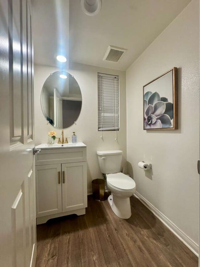 Photo - 1042 Sea Glass Way