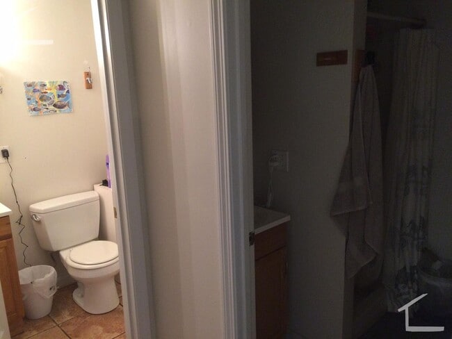 Photo - Great 4 Bedroom Available 9/1/26