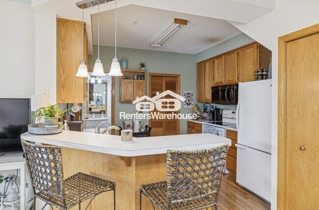 Photo - 8829 Branson Dr