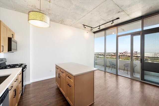 Photo - 1720 S Michigan Ave