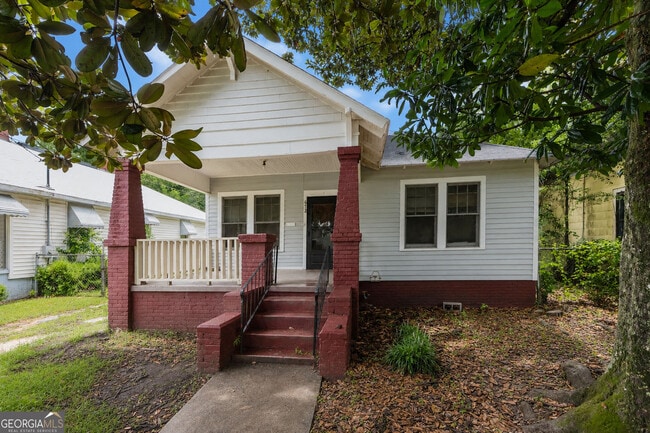 Building Photo - 672 Bowden St