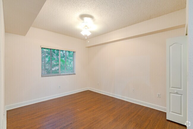 4 Bedroom Unit
