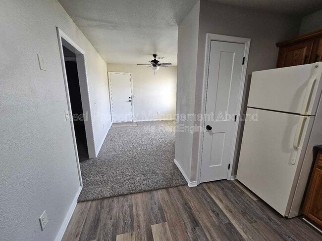 Photo - 101 E Broadway St