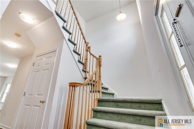 Photo - 9 E Burgess Dr Unit 9
