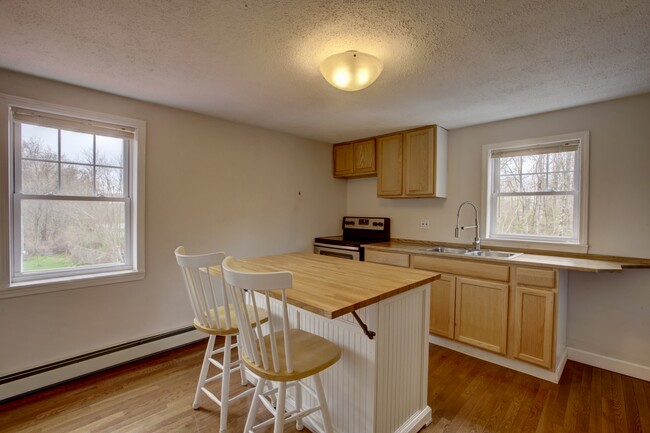 Photo - 9 Cornell St Apartments Unit 9B Cornell st