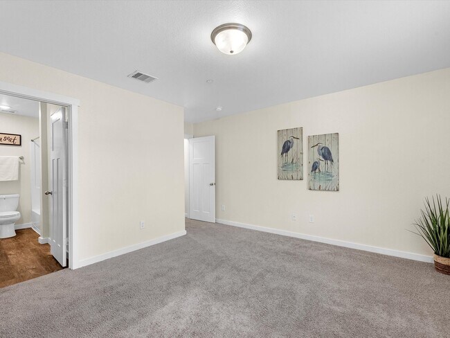 Building Photo - 21155 Gosling Rd Unit 44A