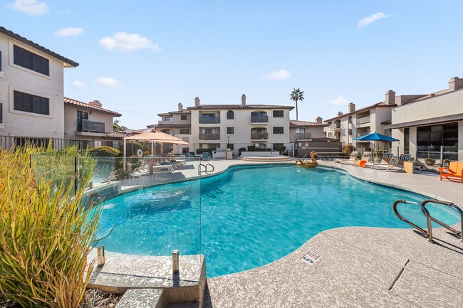 Chazal Scottsdale apartments — community photo