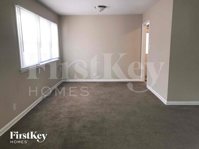 Photo - 7645 E 50th St