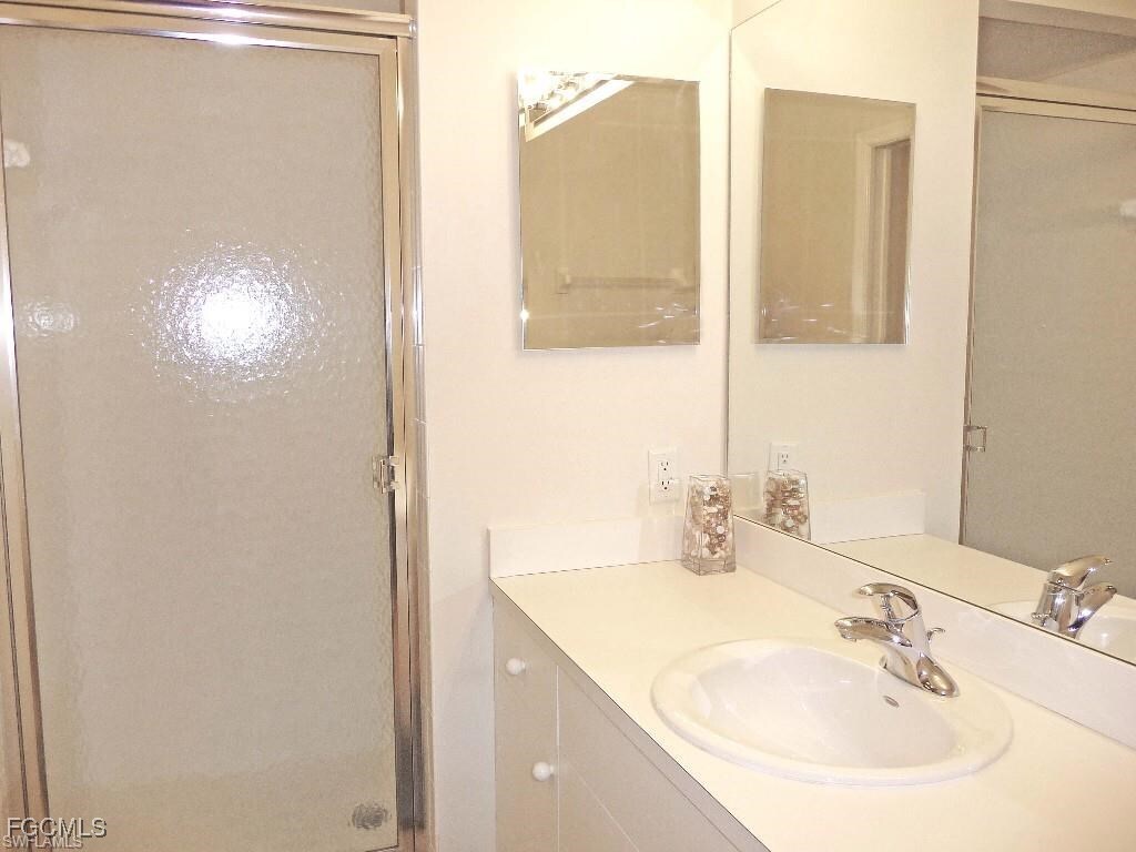 Photo - 16645 Lake Cir Dr Unidad 732