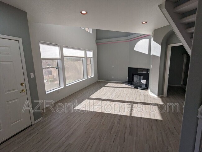 Photo - 10247 N 12th Pl