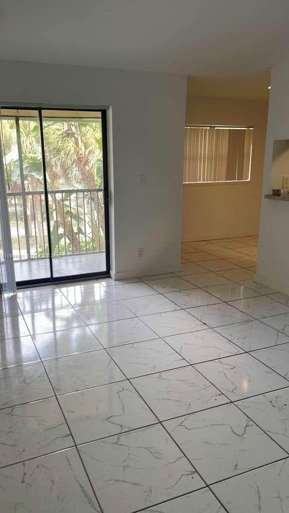 Building Photo - 3976 NW 87th Ave Unit 3976