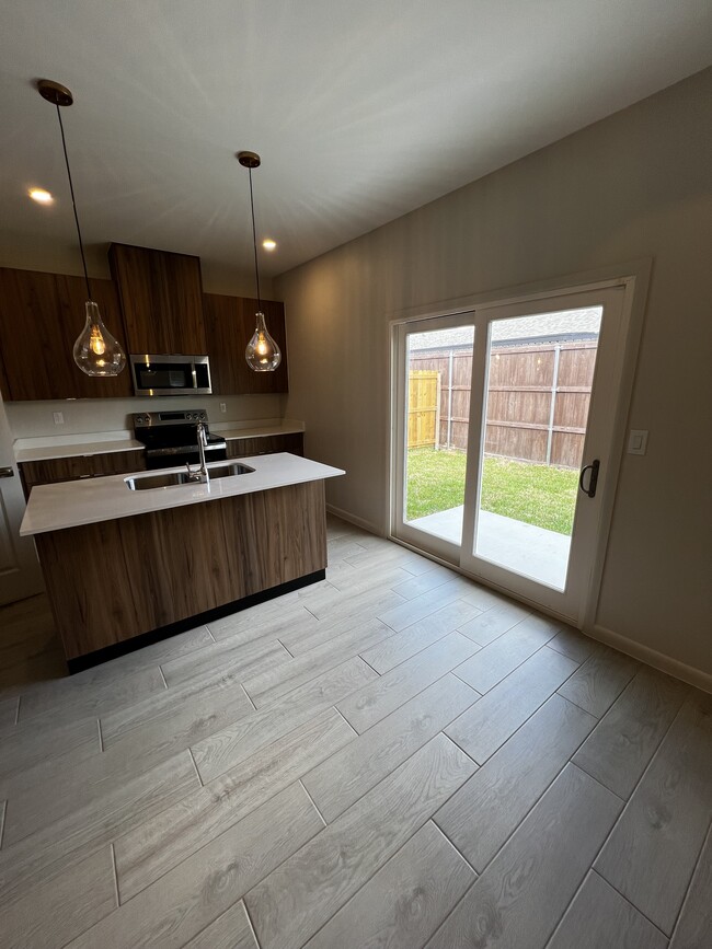 Photo - 3316 Duke Ave Unit 3