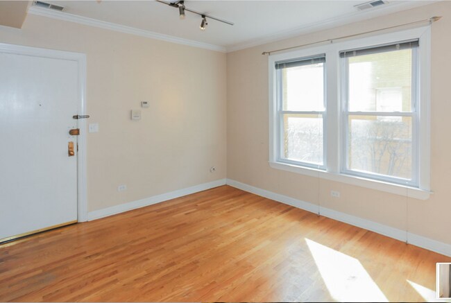 Photo - 644 W Roscoe St Unit 628-1N