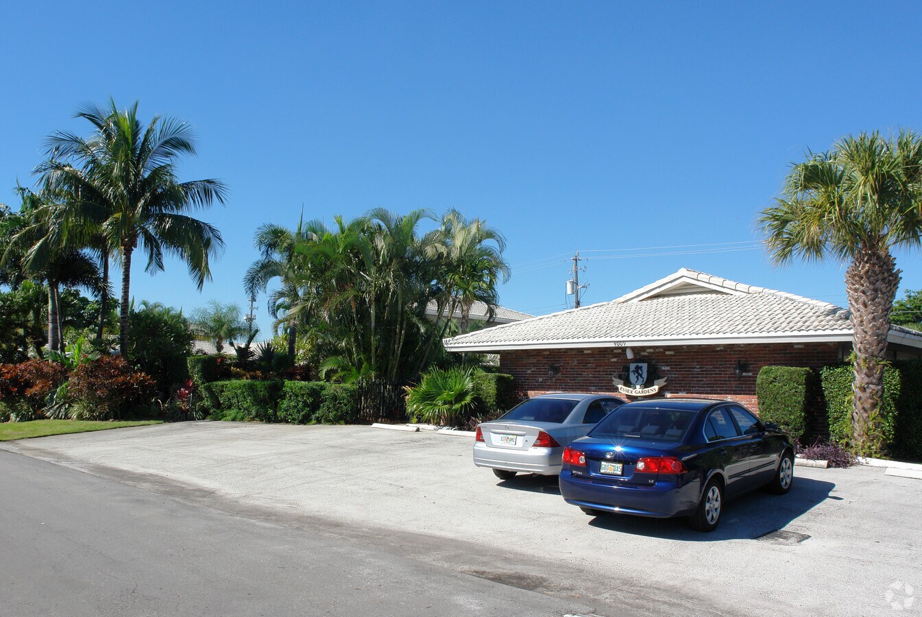 Photo - Essex Gardens