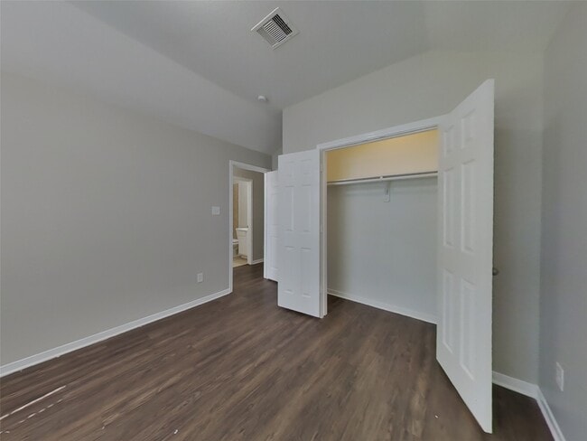 Photo - 3126 Lake Breeze Ln