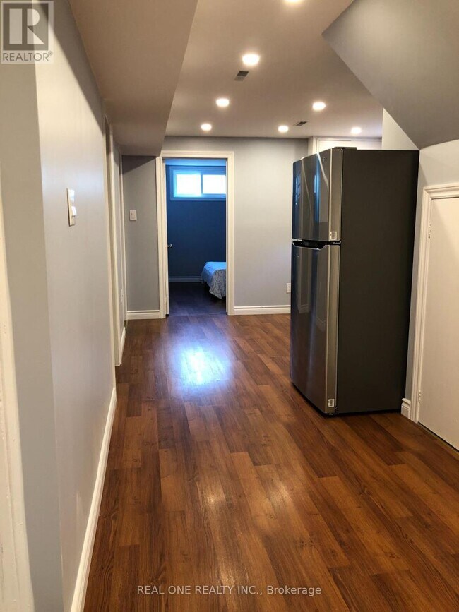 Photo - 1161 Shadeland Dr