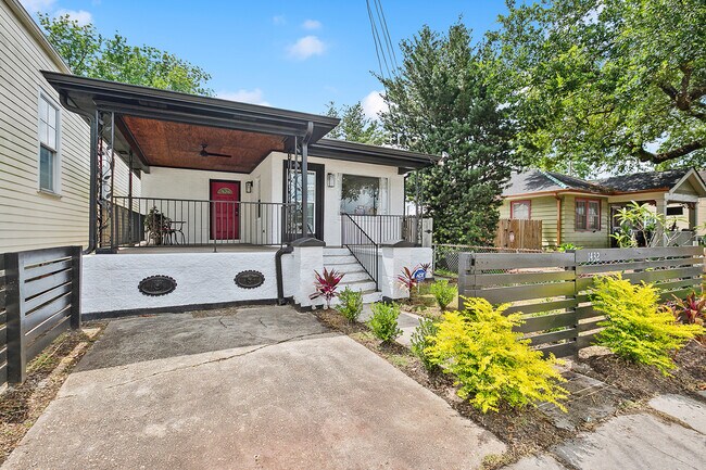 Photo - 1432 Poland Ave