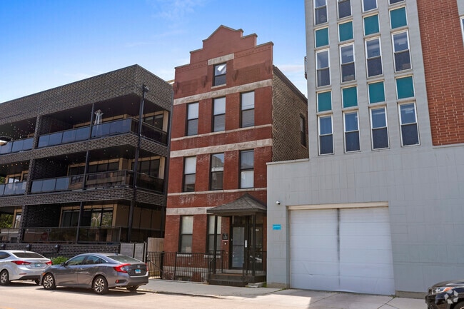 Building Photo - 2354 N Elston Ave Rental