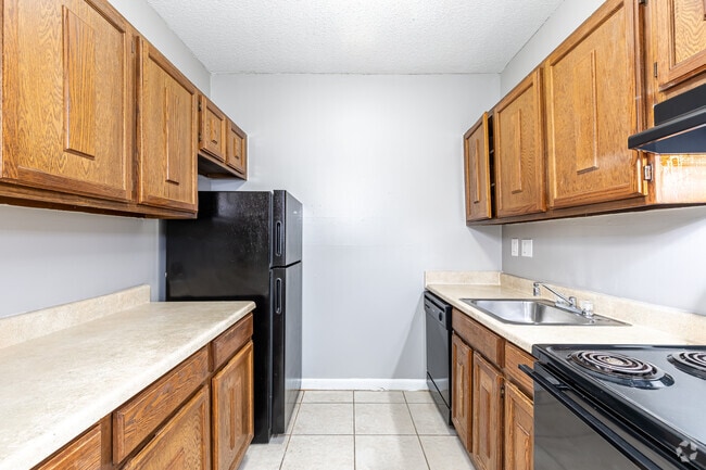 1BR, 1BA Classic - 803SF - Kitchen