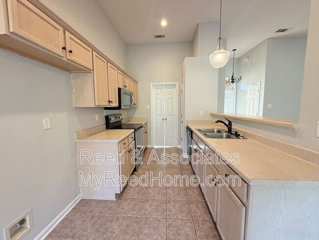130 Oaks Edge Dr